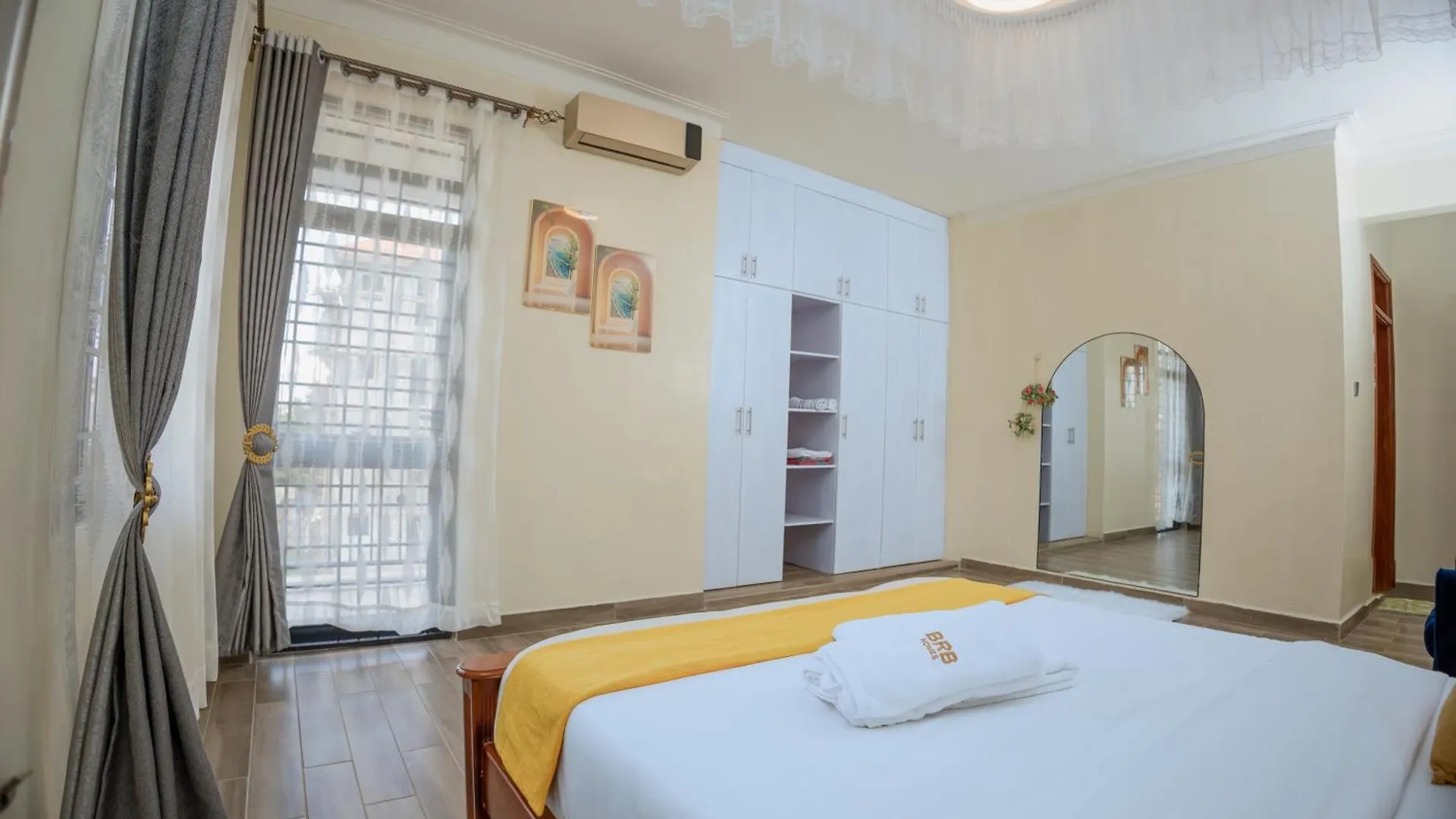 Luxury 2Br Apartment With Ac, Wi Fi, Backup Power Ideal For Families , Bukoto Kampala 0*,